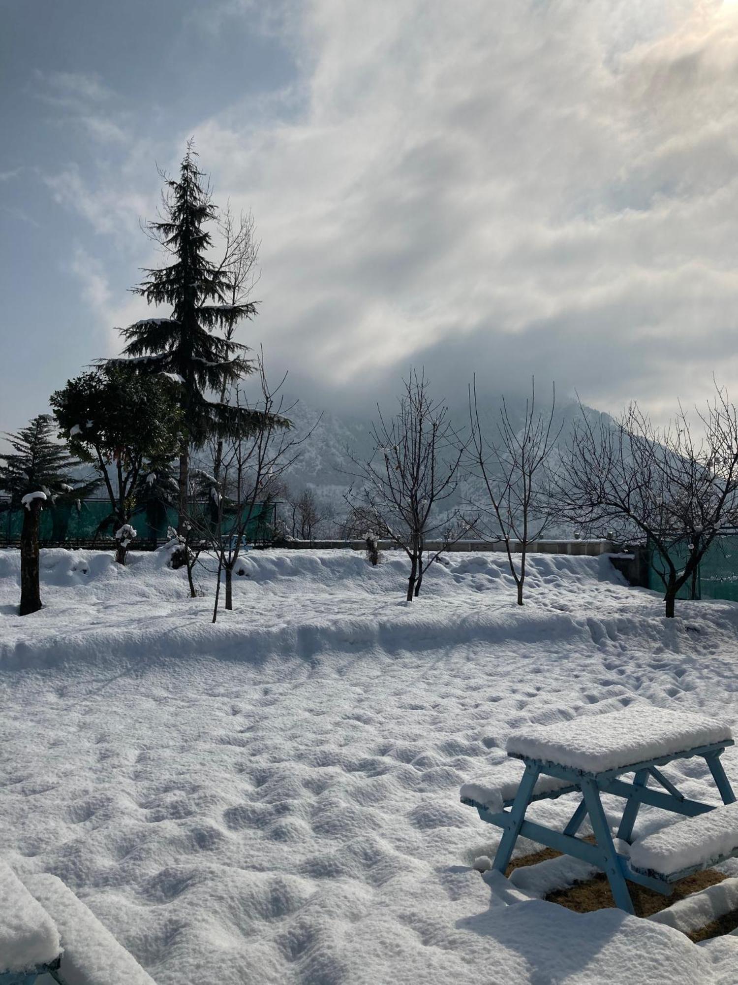 Nasheman Resorts Σριναγκάρ Εξωτερικό φωτογραφία